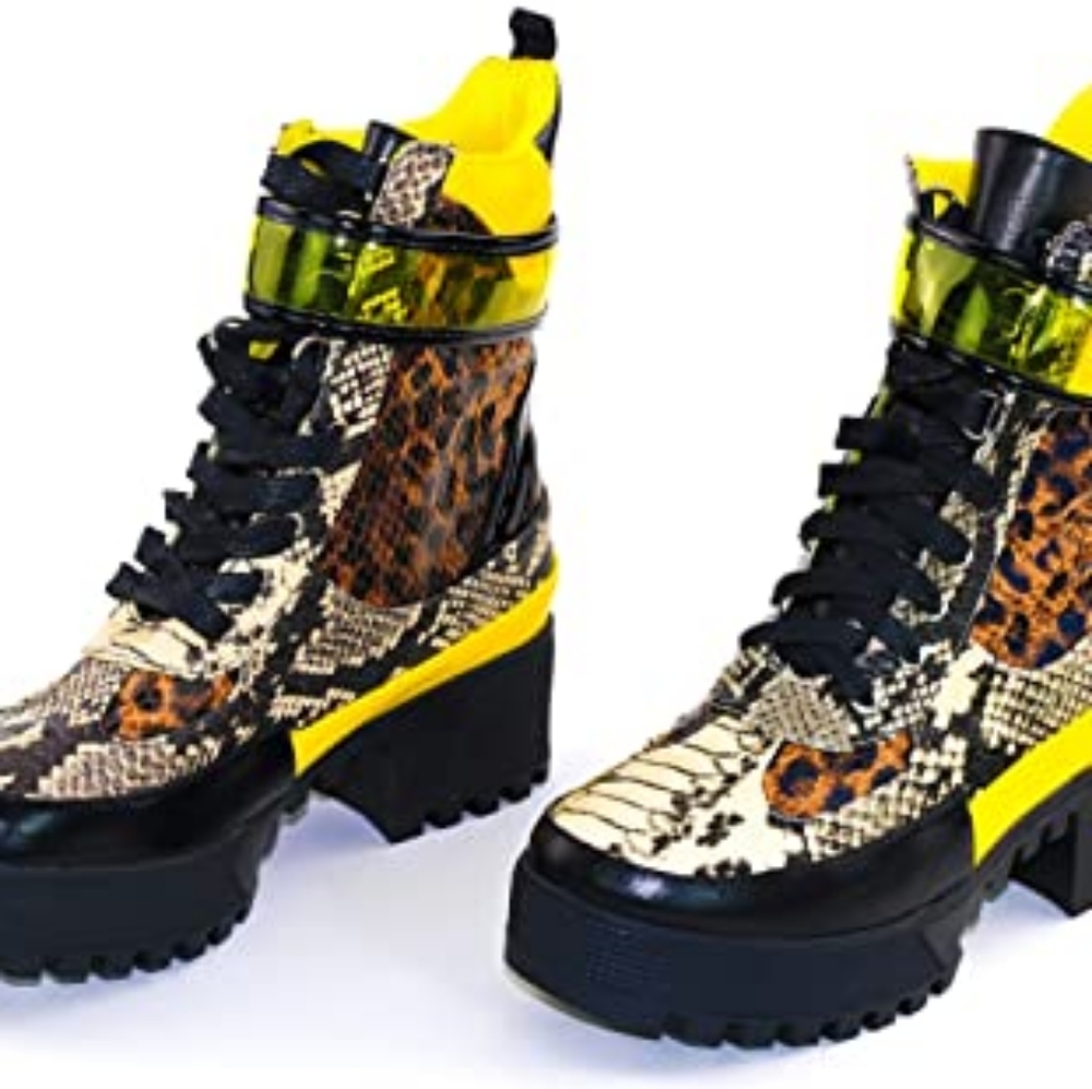 Cape.Robbin Boots yellow / snakeskin